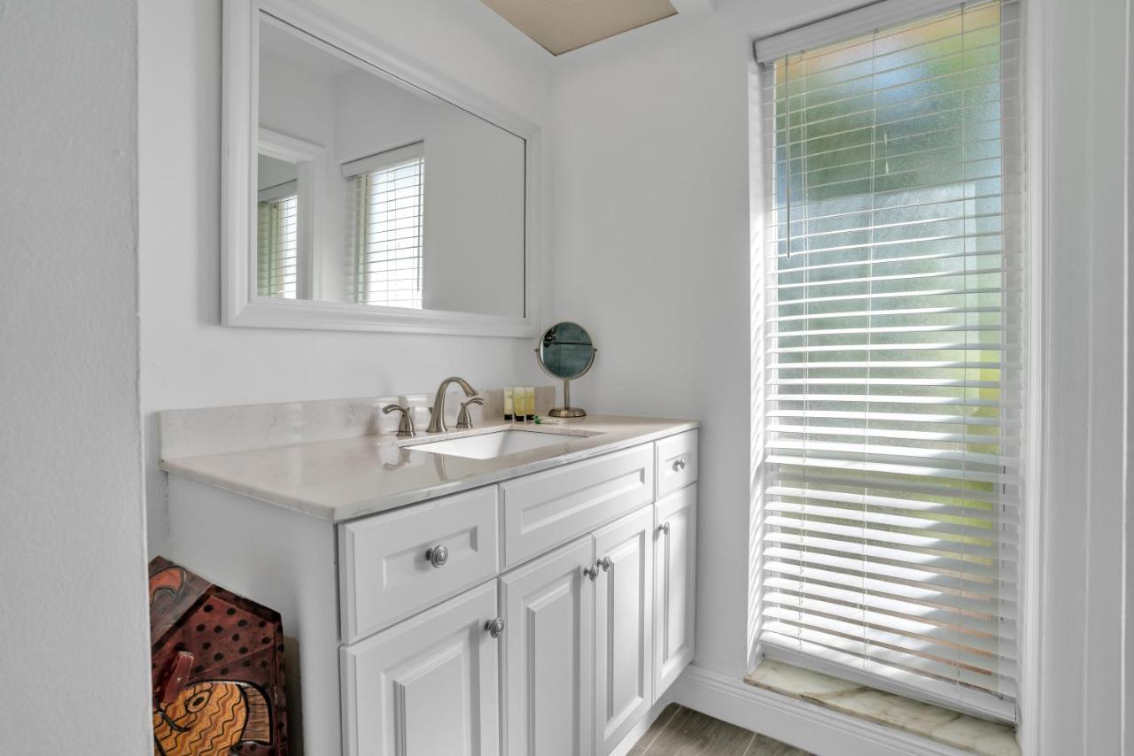 4 Bd Near Beach Spacious Solar Heated Pool Waterfront Home Pompano Beach Extérieur photo